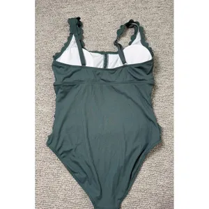 Wishlist Green Ribbed Scalloped One‎ Piece Swimsuit Henley Button Front Ruched Size L thumbnail 2