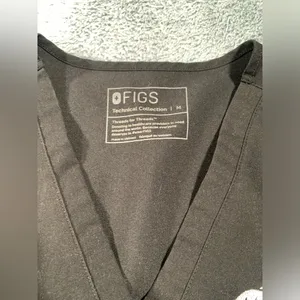 Figs black technical collection top medium thumbnail 3