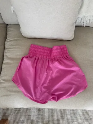 Nike Women’s Dri-FIT Ultra High-Waisted 3" Brief Lined Shorts thumbnail 3