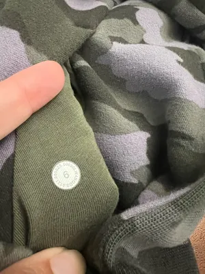 Lululemon Scuba Hoodie 6 Heritage 365 Camo Dusky Lavender Thumbhole Zip thumbnail 4