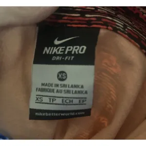 Nike Pro Dri-FIT Half Zip Pullover Multicolor Women’s Sz XS Run Outdoor Sport thumbnail 2