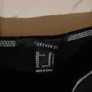 Forever 21 crop top thumbnail 2