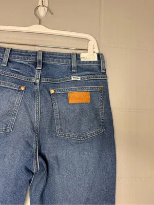 NWT Wrangler Wild West 603 High Rise Straight Jeans Women’s Size 28 Dark Wash thumbnail 7
