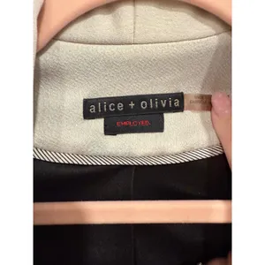 Alice + Olivia Employed Cropped Tuxedo Blazer Black Cream Shawl Collar Size 4 thumbnail 3