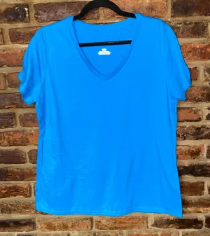 NWOT Fanatics Blue Short Sleeve V-Neck Cotton T-Shirt Tee Women's Size Large thumbnail 1