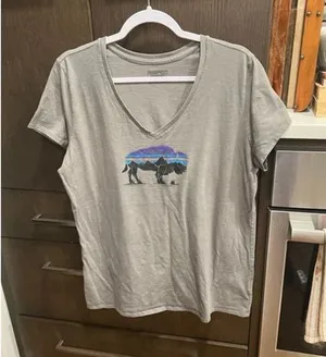 Patagonia woman’s short sleeve shirt‎ XL thumbnail 1