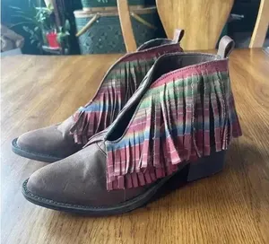 Women's Volatile‎ Brown Suede Fringe Booties Size 6 Cowgirl Boots Western GUC! thumbnail 1