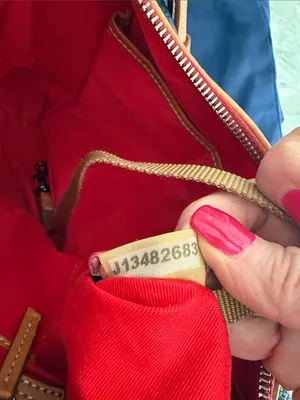 Dooney & Bourke Patterson Leather Paige Hobo Sac thumbnail 8