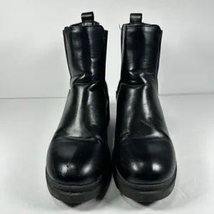 Forever Women’s Black Chelsea Lug Sole Platform Ankle Boots - Size 8 thumbnail 3
