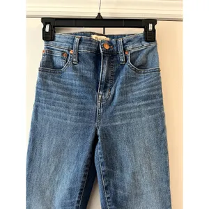 madewell Curvy Cali Demi-Boot Crop Jeans size 23 Blue thumbnail 5