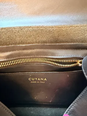 Cuyana mini saddle crossbody Bag , black leather, minimalist look thumbnail 2