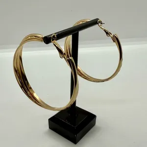 Daisy‎ Fuentes Textured Solid Gold Tone Hoop Earrings thumbnail 4