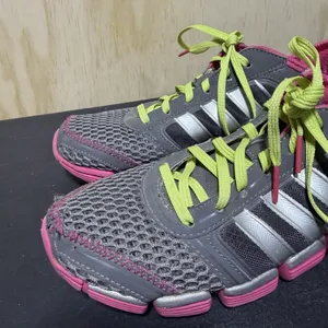 Adidas Climacool Oscillations running shoes in gray and‎ pink Size 8 thumbnail 2