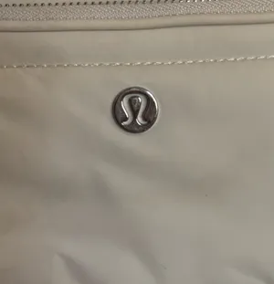 Lululemon 2L Solid Light IvoryCrossbody Camera adjustable strap Bag thumbnail 7