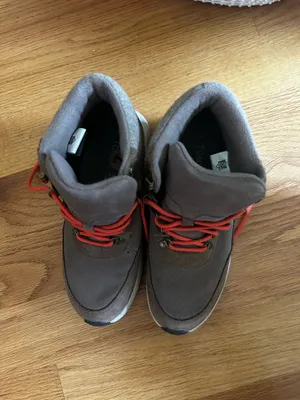 TOMS boots thumbnail 3