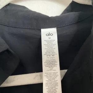 Alo Cotton Real Deal Button Up Long Sleeve Black M thumbnail 4