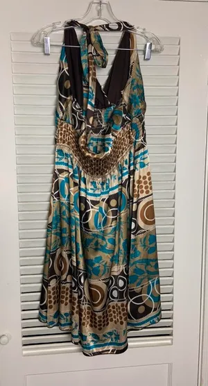 1950s 16/18 handmade silky printed halter dress thumbnail 4