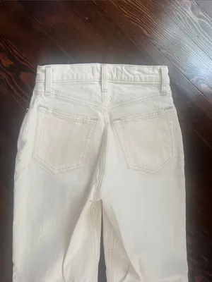 Abercrombie & Fitch White Straight Leg Women's Jeans thumbnail 8