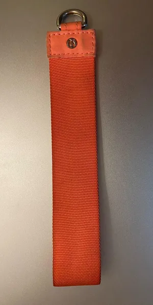 Lululemon Keychain thumbnail 1