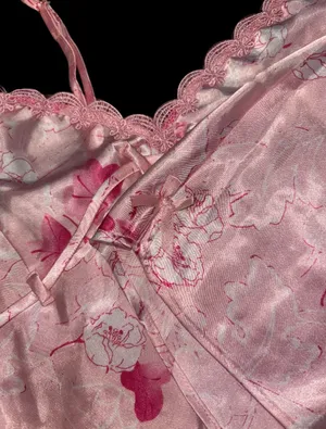 Enchanting Early 2000’s Y2K Pink Floral Roses Lace Satin Pajama Set Size M thumbnail 3