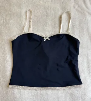 Edikted Top Tank Lace thumbnail 1