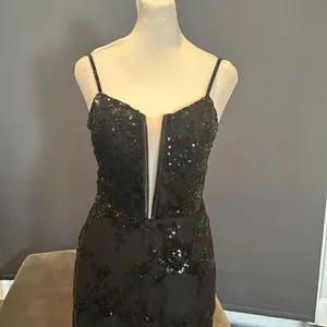Women’s Black MermaidFit Sequins Party Prom Formal Dress LaceUp Back Size 4 thumbnail 2