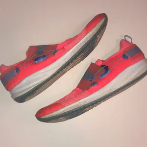 Size 7 New Balance Orange Coral Pink Slip-On Athletic Shoes thumbnail 3