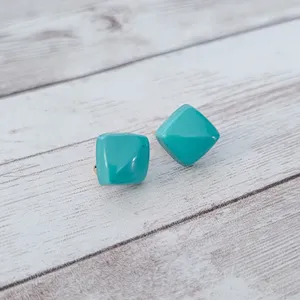 Vintage Clip On Earrings Dainty Turquoise Tone 5/8" thumbnail 3