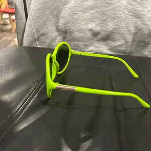 Lime Green Oversized Sunglasses thumbnail 8