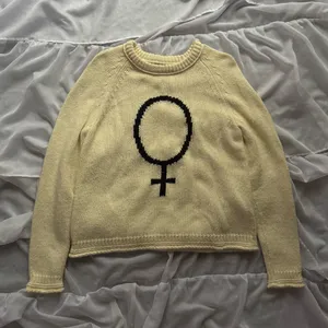 Madewell x Girls Inc. Female Symbol Keaton Pullover Sweater thumbnail 4