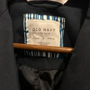 Old Navy Navy Fitted Blazer - medium thumbnail 2