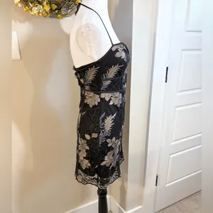 TOBI Embroidered Illusion Floral Halter Sweetheart Neck Mini Dress Sz Small💛 thumbnail 7