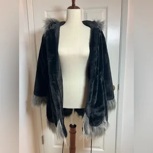 Women's‎ Black and Gray Faux Fur Puffer Coat Size Large thumbnail 8