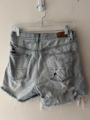 American Eagle 90’s Boyfriend Shorts Distressed Style thumbnail 3