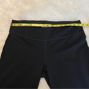 New Balance Black Athletic Workout Leggings Women’s size XL ruching at bottom thumbnail 8