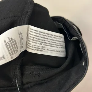 NWT Abercrombie & Fitch The Ankle Straight Ultra High Rise Vegan Leather Size 4 thumbnail 10