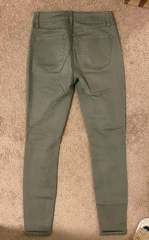 Jeans thumbnail 2