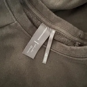 ANTHROPOLOGIE Loulou Avenue Cheetah Graphic Crewneck Sweatshirt in Gray Sz XS thumbnail 4