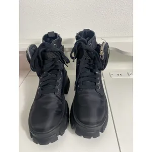 Steve Madden Thora-P Black Nylon Lace-Up Combat Ankle Lug Boots Women's 8 thumbnail 6