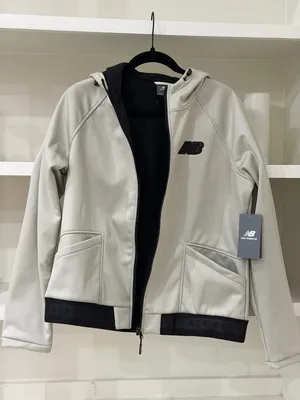 New Balance Women’s Cream Hooded Zip Jacket thumbnail 2