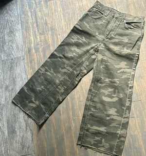 TopShop Moto Camo‎ Straight Leg Pant Size 25 thumbnail 1