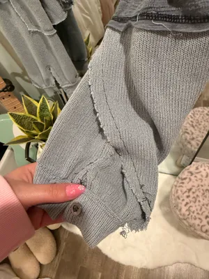 POL Oversized Lightweight Colorblock top thumbnail 5