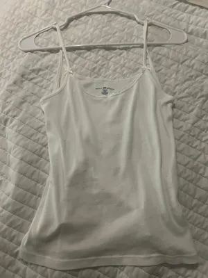 White Tank thumbnail 1