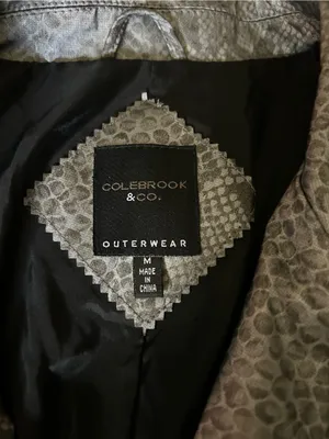 Colebrook & CO. Women’s Metallic Gray Snake-Print Lightweight Trench Coat MD thumbnail 10