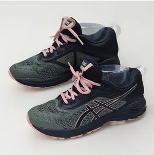Women's ASICS GT-2000 running shoes in French Blue and Fresh Ice Size 8 Trendy thumbnail 1