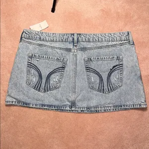 Hollister Limited Edition 25 Years Of Hollister Denim Micro Mini Skort NWT thumbnail 4