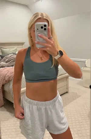 Lululemon Green Energy Bra thumbnail 1