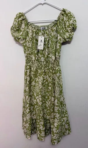 AZ women’s Size S Green Floral Dress Elastic Waist Puff Sleeves NWT/M(E28)✨ thumbnail 1