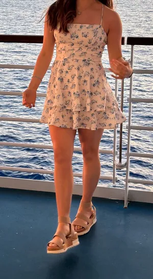 Windsor Blue and white floral mini dress thumbnail 3