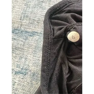 Lululemon Black Crossback Athletic Tank Top Size 6 thumbnail 3